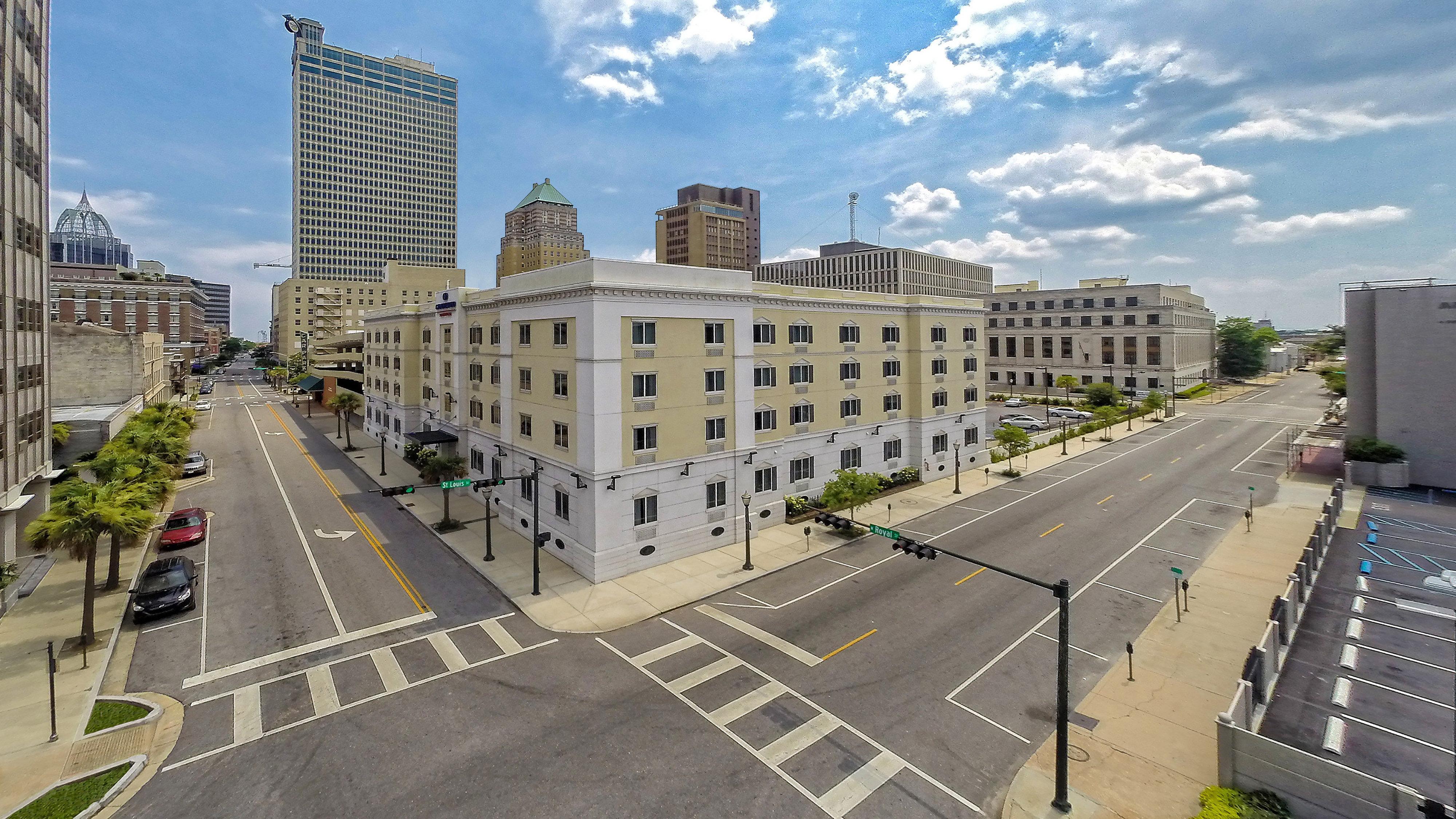 Candlewood Suites Mobile-Downtown, An Ihg Hotel Exterior photo